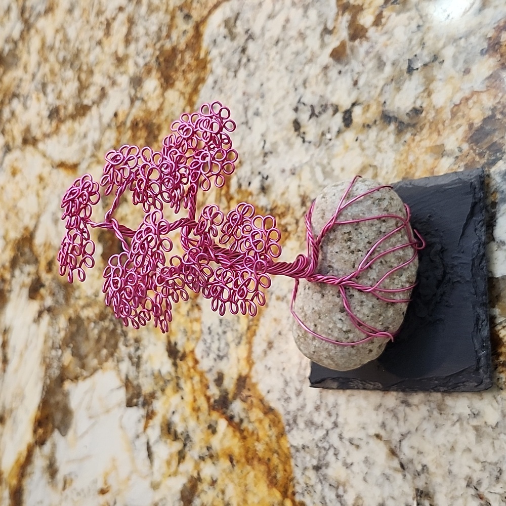 Pink looped wire tree